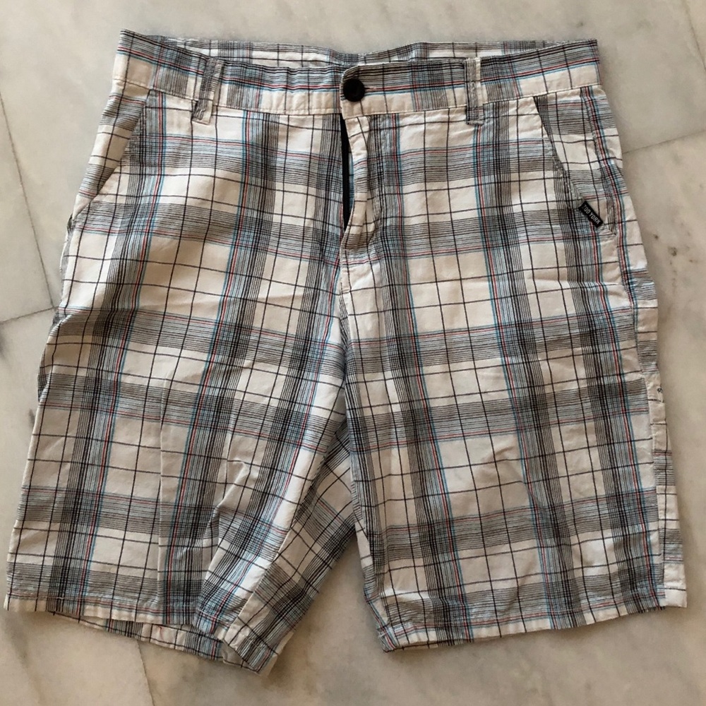 Men’s plaid Zoo York shorts